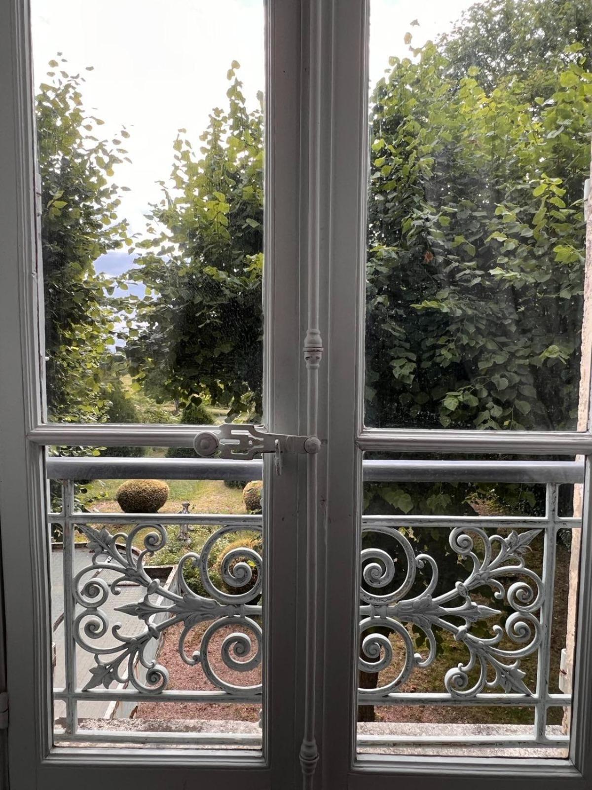 Demeure Des Payratons Bed & Breakfast Saint-Gerand-le-Puy ภายนอก รูปภาพ